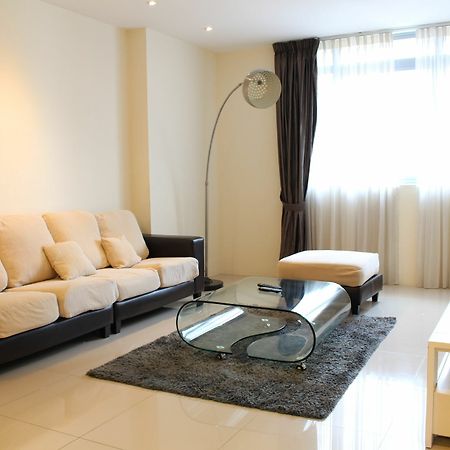 Peaceful Service Suite At Taragon Putri Bintang Куала Лумпур Екстериор снимка
