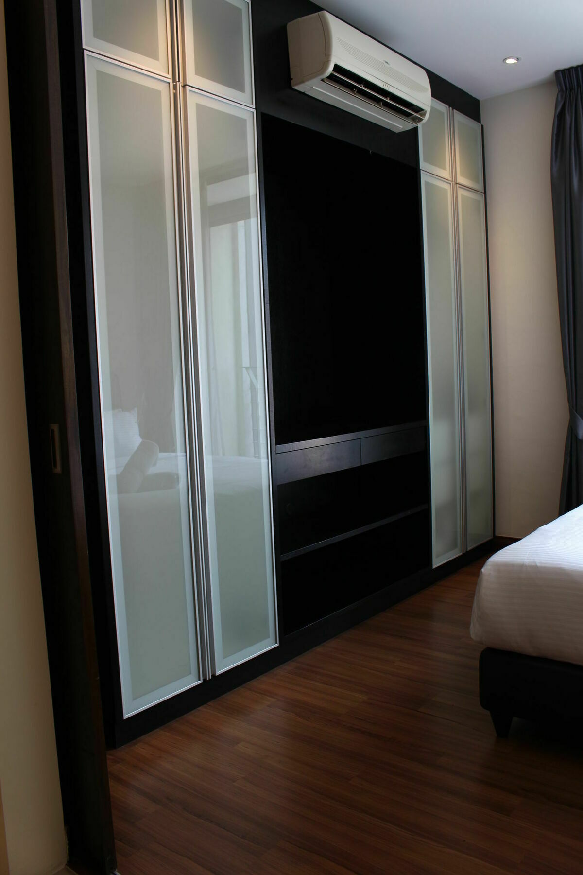 Peaceful Service Suite At Taragon Putri Bintang Куала Лумпур Екстериор снимка